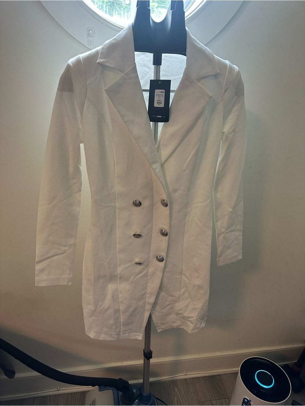 Fashion Nova White Double-Breasted Mini Blazer Dress - Picture 4 of 4